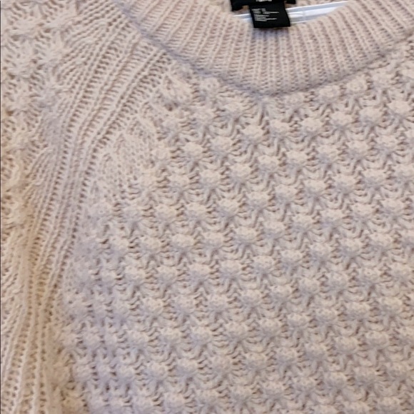 Oversized Pink Knit Sweater - Picture 4 of 9